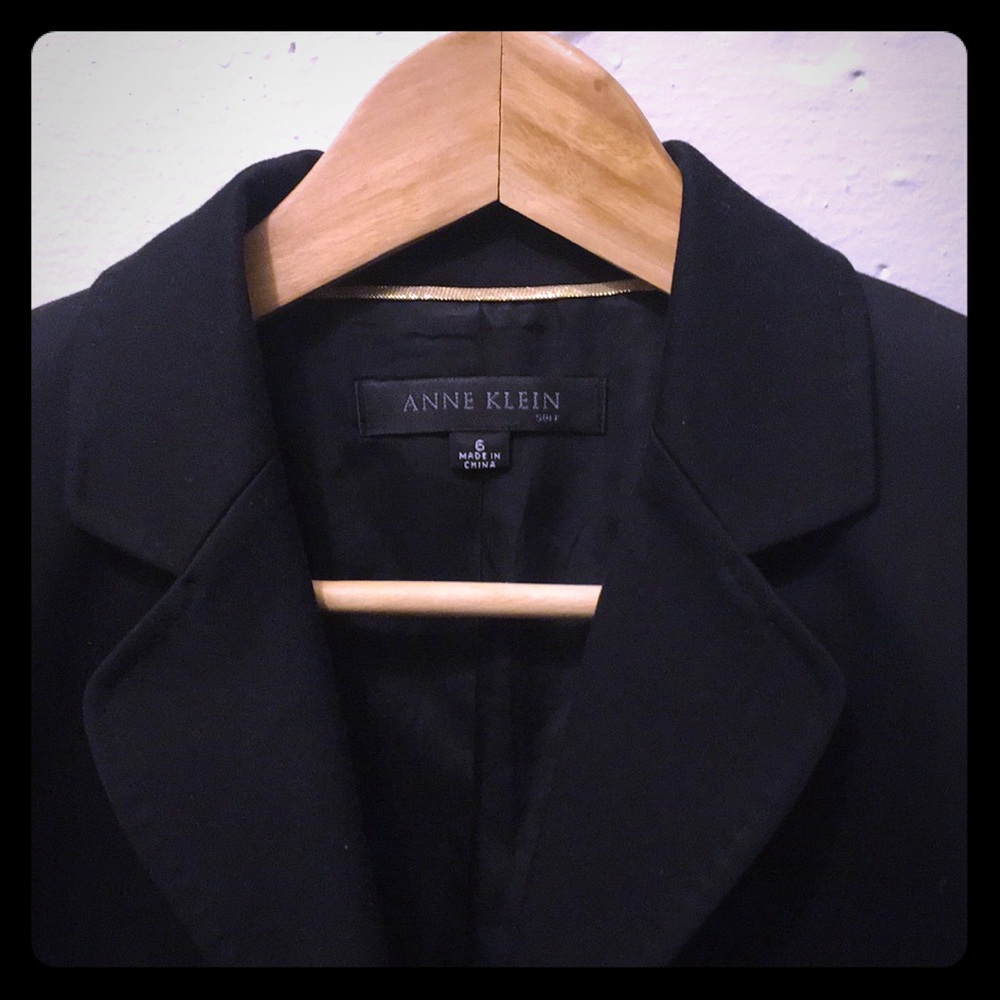 Anne Klein black blazer size 6